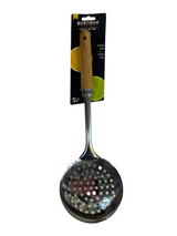 SHENGYA TOP CHOICE STAINLESS STEEL SKIMMER WITH WOODEN HANDLE