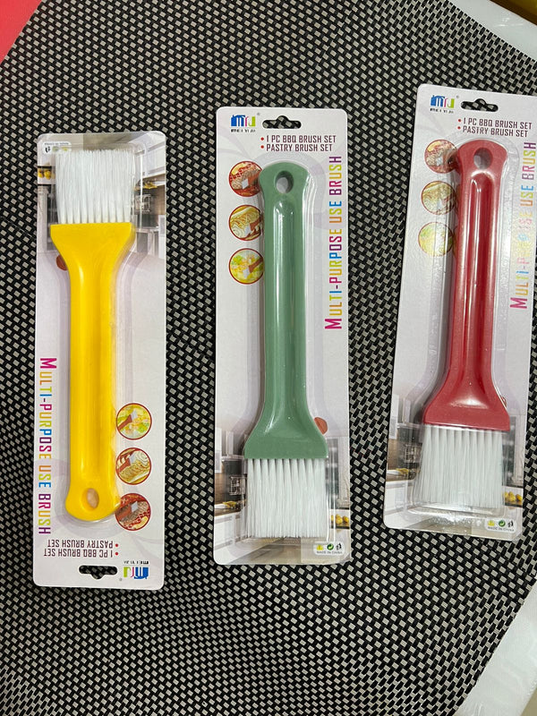 Plastic Oil Brush With Card Packing